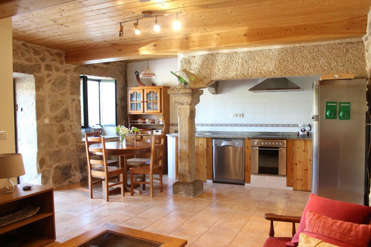 A Casina De Pedra Villa Noalla  ภายนอก รูปภาพ